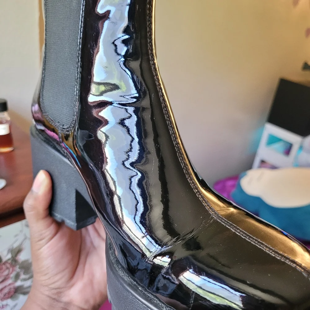 VAGABOND Dioon Patent Leather Chelsea Boot - Picture 8 of 9